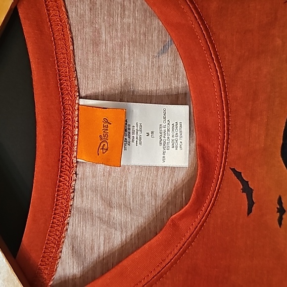 Disney Halloween Tshirt - Picture 2 of 4